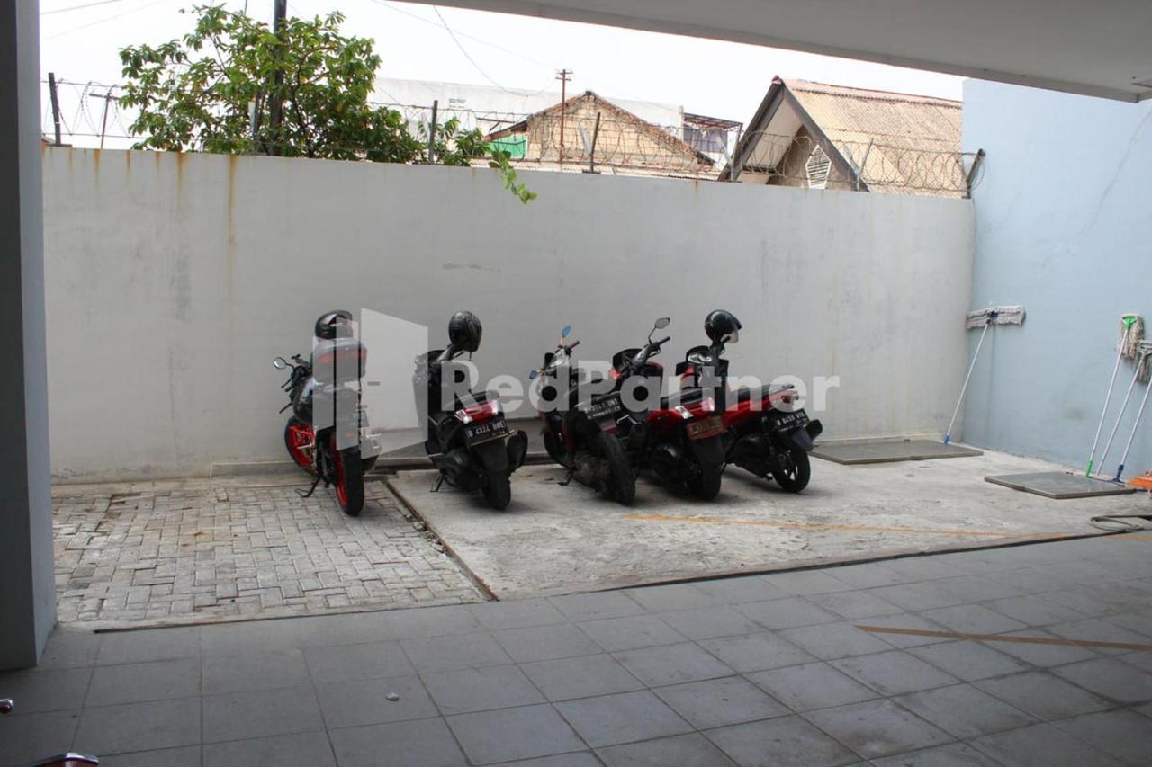 ג'קרטה Brahma Hotel Mitra Reddoorz מראה חיצוני תמונה