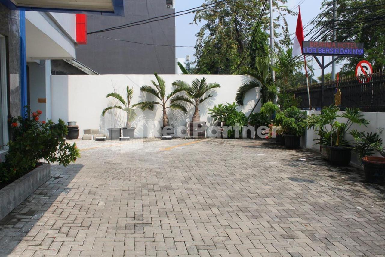ג'קרטה Brahma Hotel Mitra Reddoorz מראה חיצוני תמונה